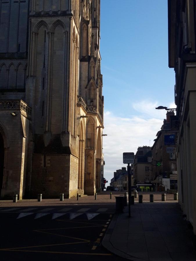 Agreables Chambres Independantes - Coutances Centre Dış mekan fotoğraf